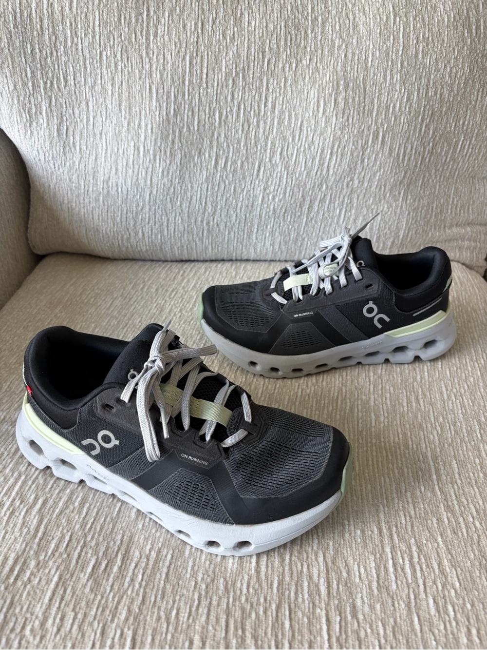 On Cloudrunner Women's Running Shoes 8 WIDE Black Athletic Sneakers Shadow Lima - Picture 2 of 11